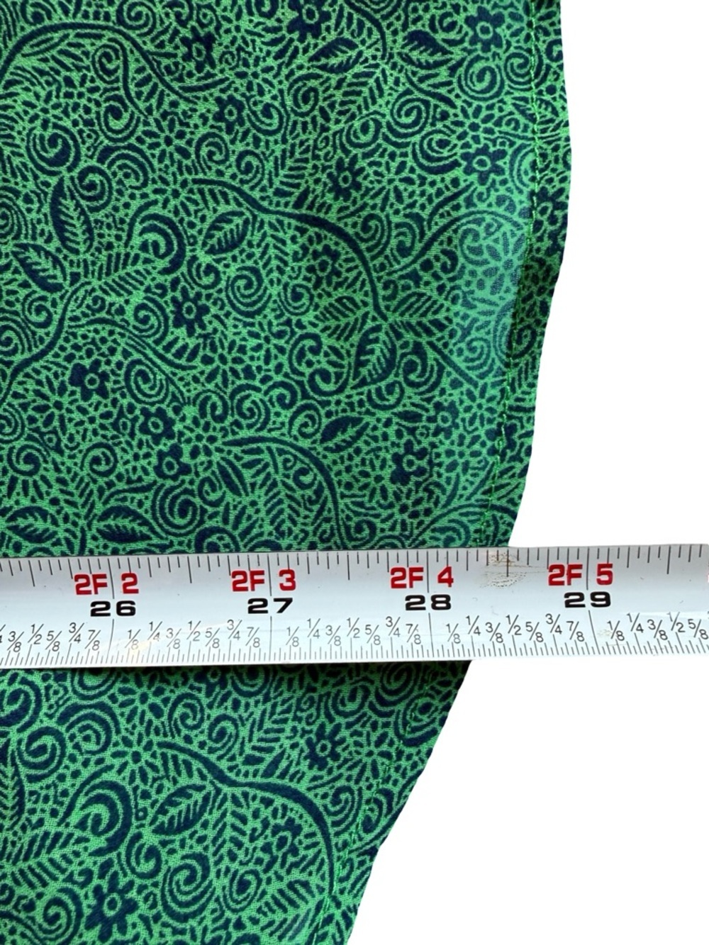 CAbi Green Paisley V-Neck Sheer Blouse Size S Lightweight Flowy Casual - Picture 8 of 14